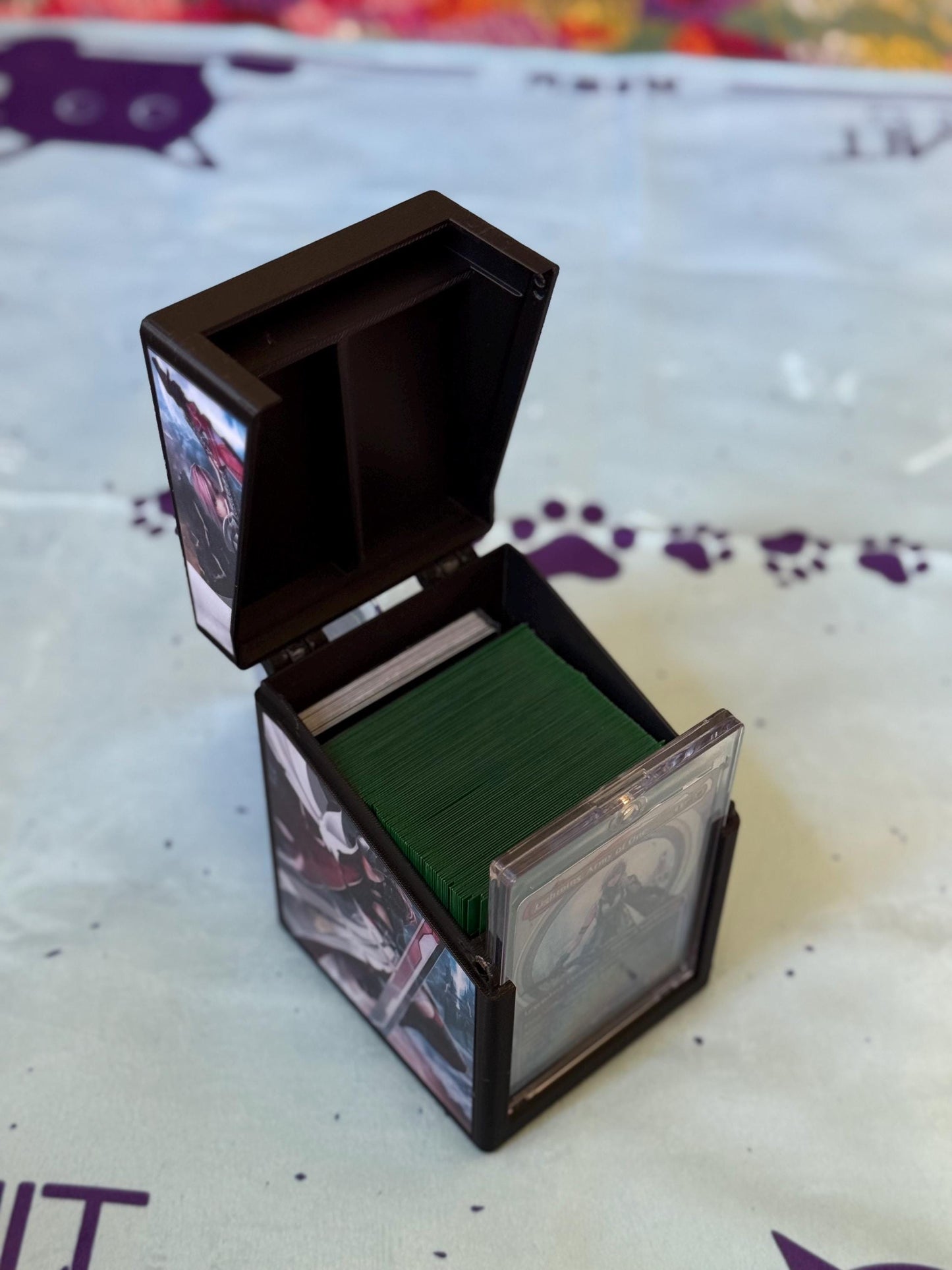 Magic the Gathering Deck Box - Final Fantasy - Squall