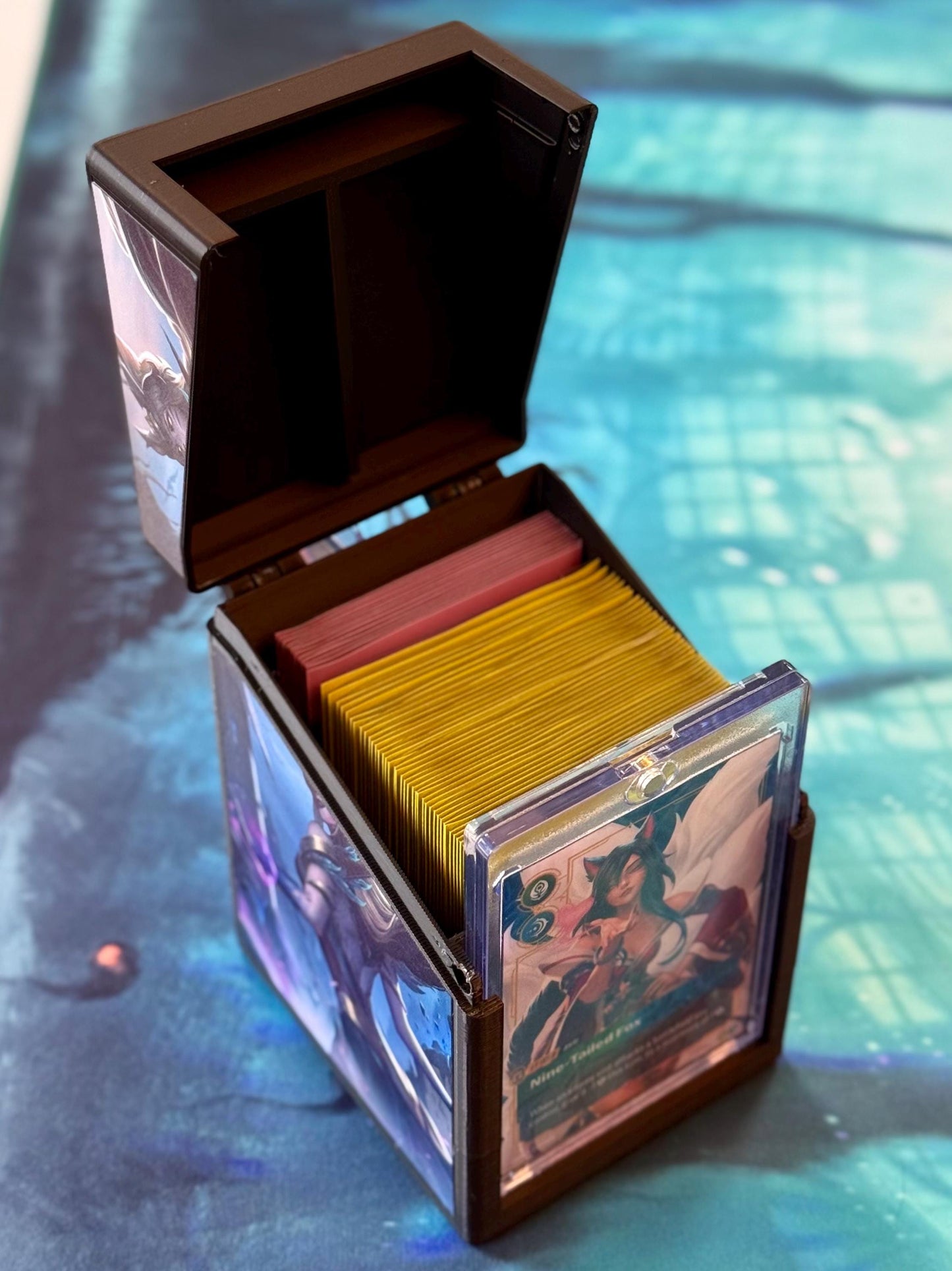 Riftbound Deckbox - Ahri