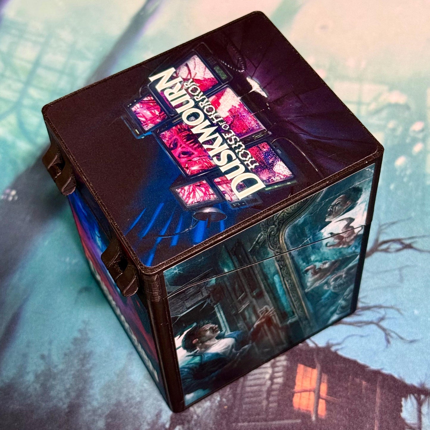 Magic the Gathering Deck Box - Duskmourn: House of Horror
