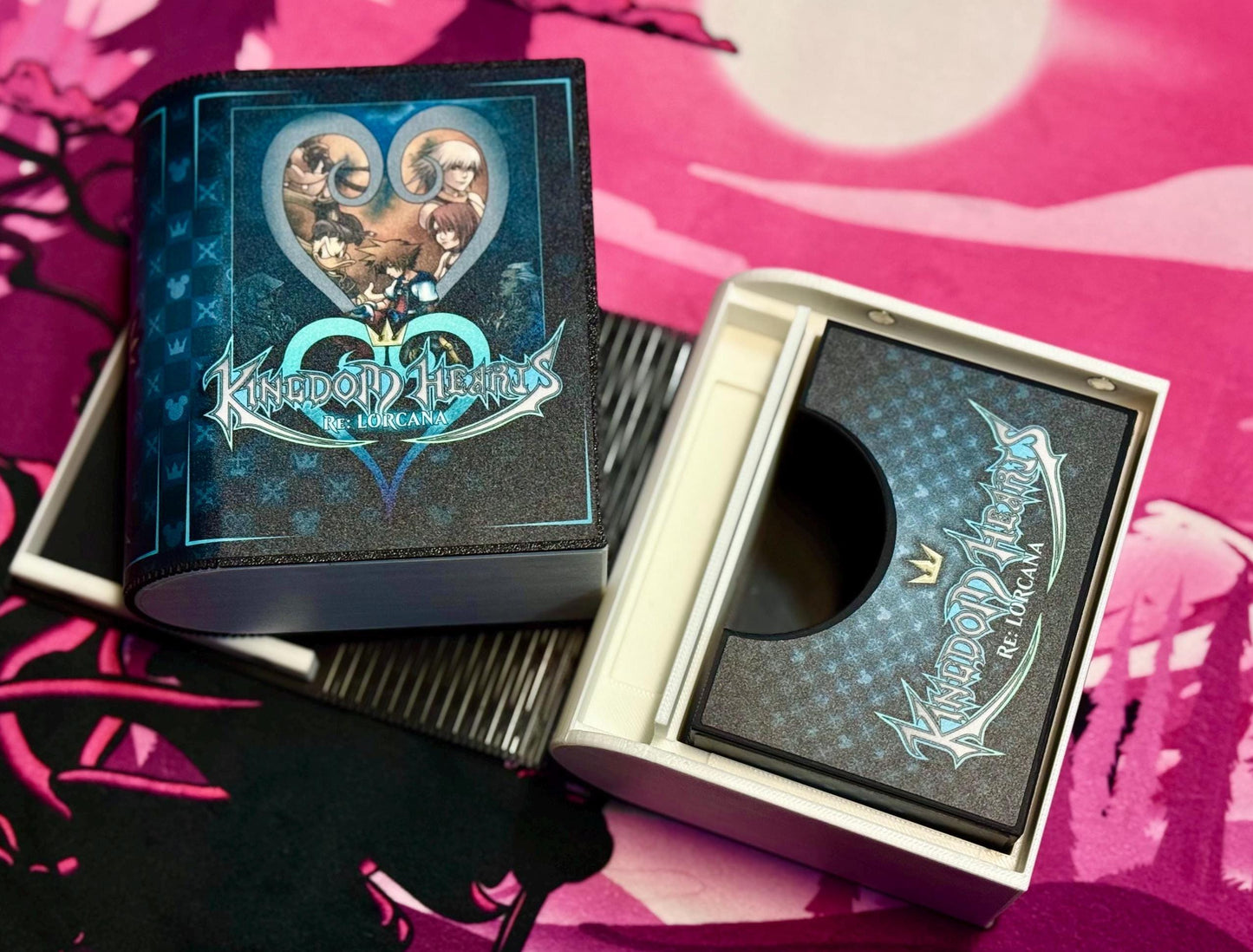 Lorcana Deck Box - Kingdom Hearts