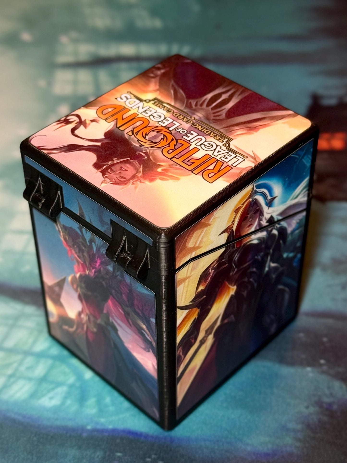 Riftbound Deckbox - Leona