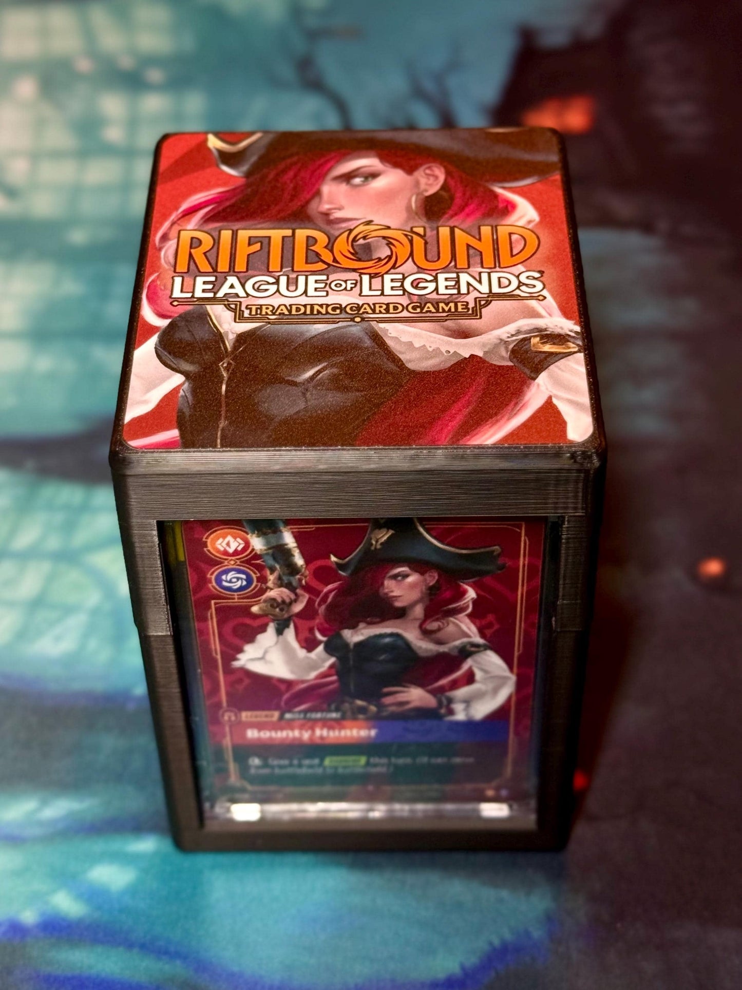 Riftbound Deckbox - Miss Fortune