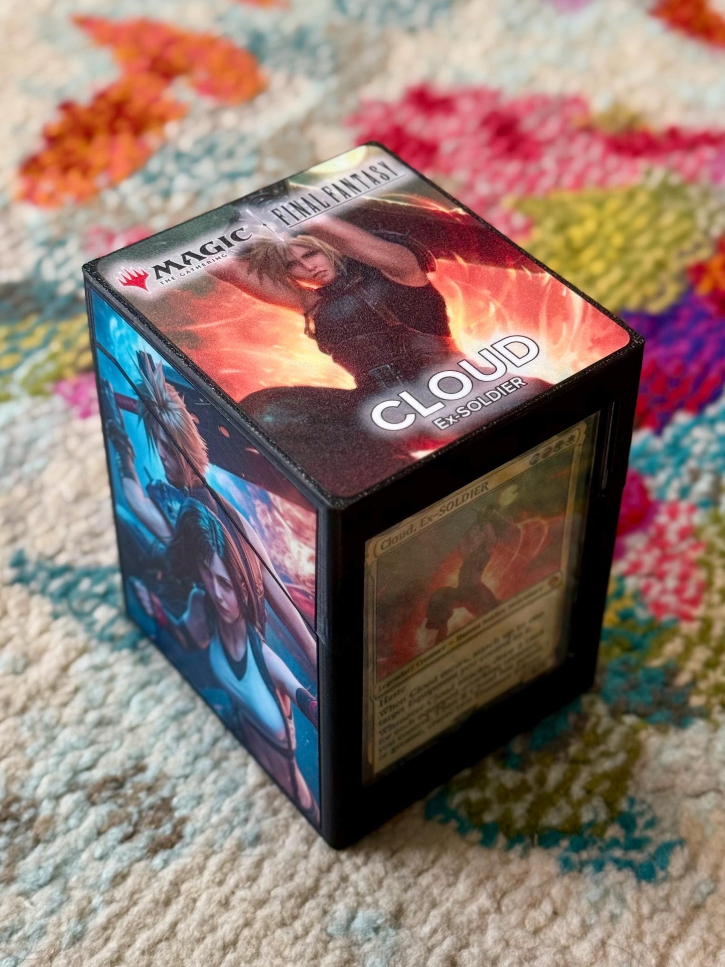 Magic the Gathering Deck Box - Final Fantasy - Cloud