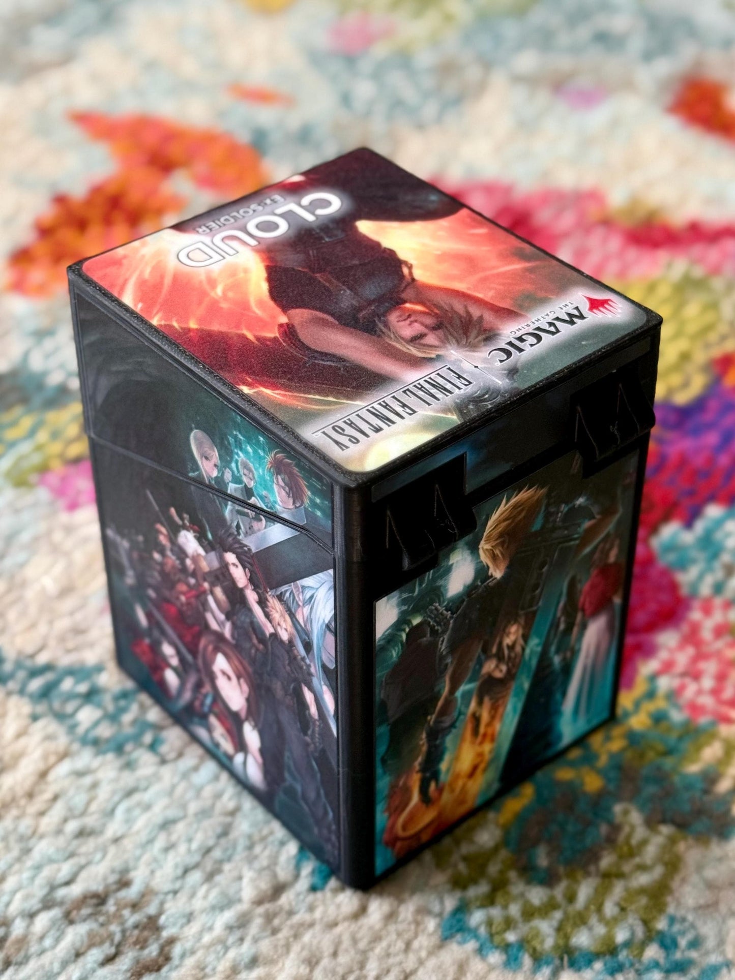 Magic the Gathering Deck Box - Final Fantasy - Cloud