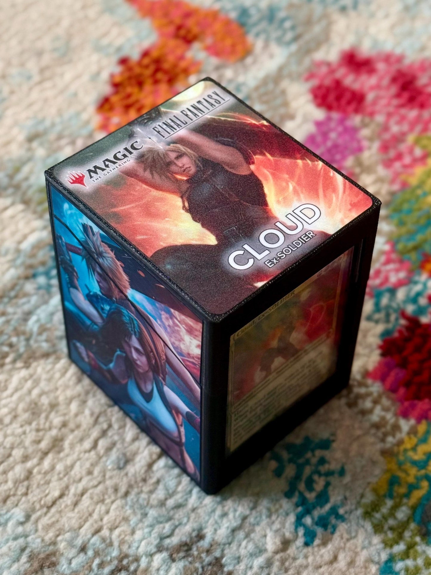 Magic the Gathering Deck Box - Final Fantasy - Cloud