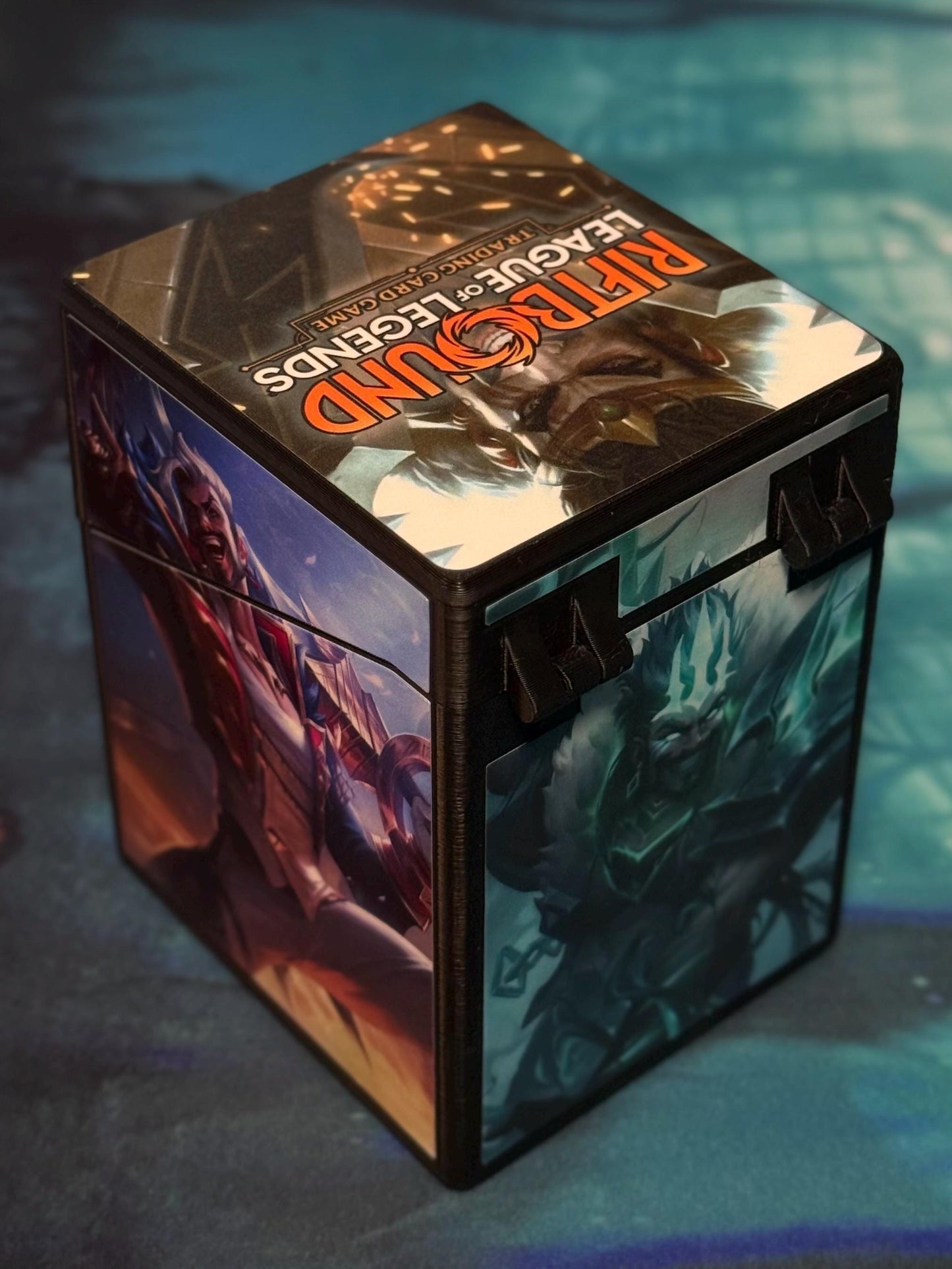 Riftbound Deckbox - Draven