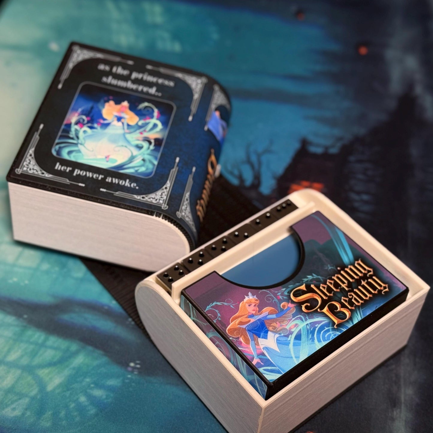 Lorcana Deck Box - Sleeping Beauty
