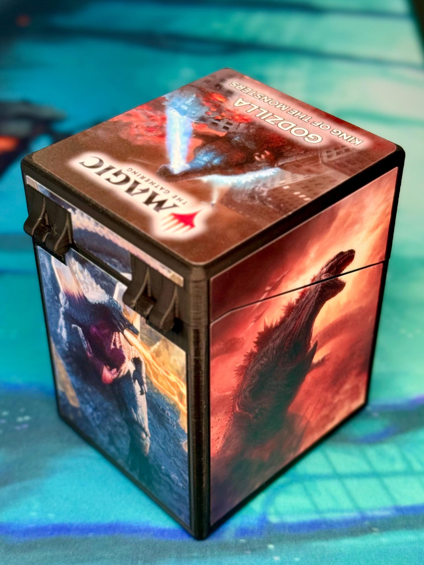 Magic the Gathering Deck Box - Godzilla