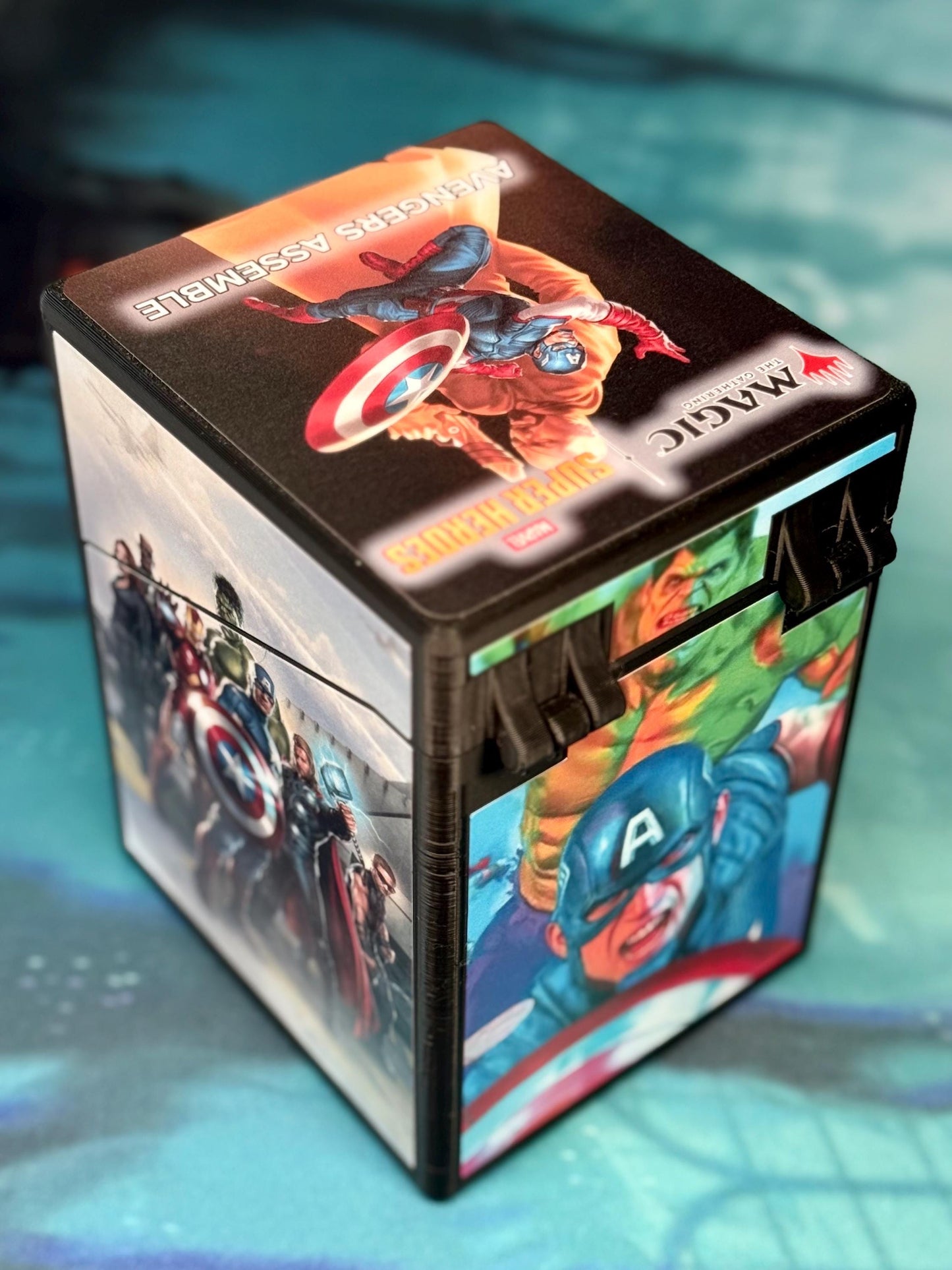 Magic the Gathering Deck Box - Marvel - Avengers Assemble