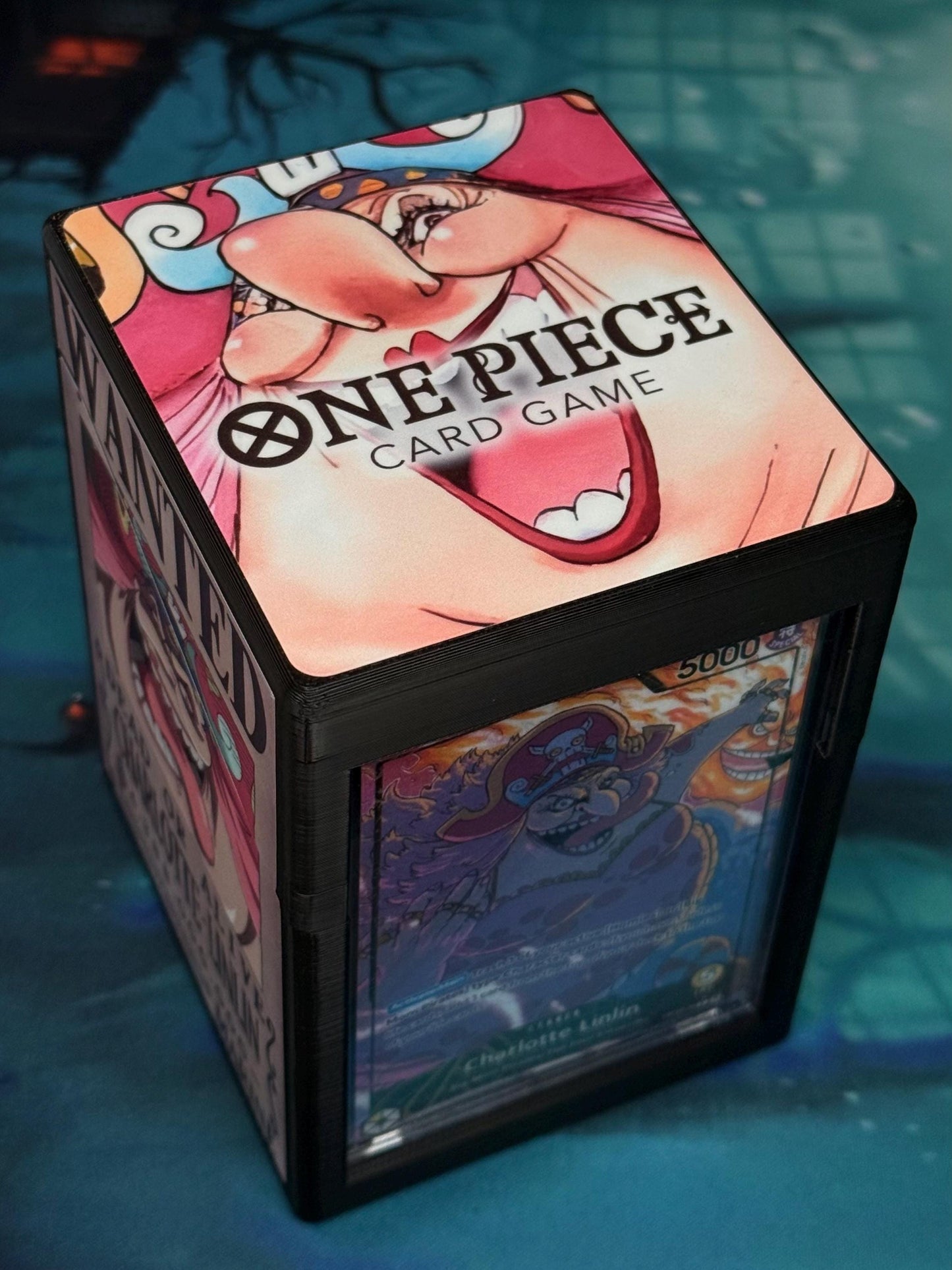 One Piece Deck Box - Big Mom